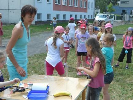 B.6 ŠKOLNÍ DRUŽINA Ve školním roce 2017/2018 navštěvovalo školní