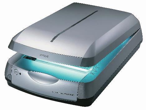 Produkty Svět tisku 09/2005 38 Epson Perfection 4990 Photo Novinka pro profesionální pre-press i fotografii Rychlý a přesný skener představuje další želízko v ohni pro společnost Epson; po několika