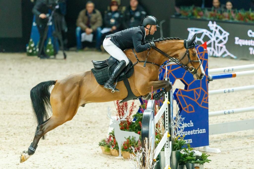 Zcela v české režii proběhla soutěž CSI2* s výškou překážek 140/145 cm. Zvítězil Kamil Papoušek s Loki před Ondřejem Zvárou na Chaccolanovi a Markem Klusem v sedle Carisona.