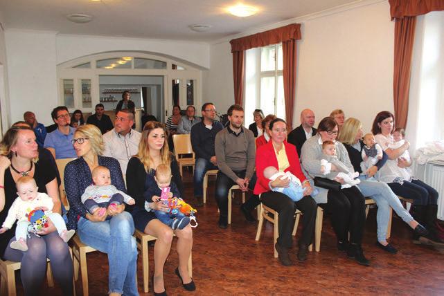 SPOLEČENSKÁ KRONIKA Přivítali jsme třináct nových občánků Neděle 21. října byla vskutku slavnostním dnem pro třináct nových přílepských občánků a jejich rodiče.