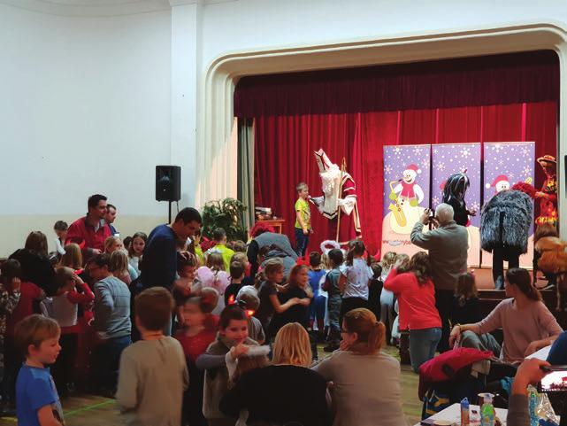 ADVENT V OBCI Čertovský rej Dne 30. listopadu se u nás v obci konal již tradiční čertovský rej, pořádaný obcí ve spolupráci s mateřskou školkou Jablíčko v sále u Korychů.
