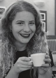 Veronika Peštová Veronika Odvářková Je studentkou třetího ročníku střední školy v Pardubicích. Již čtvrtým rokem spolupracuje se skupinou mladých Lumos.