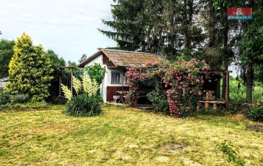 Srovnávací nemovité věci (SN): 1) Rekreační chata Nabídková cena: 115 000 Kč Lokalita: Čížkovice, okres Litoměřice Stavba: Cihlová Poloha domu: Samostatný