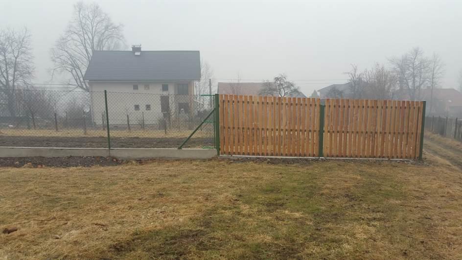 Foto 14: Pohled na plochu Z44 od jihu.