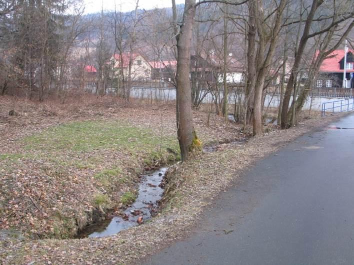 Foto 17: Pohled na plochu Z63 a Z97 od
