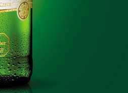 Pro mě Osmy představují film onaději: jestli on aona zůstanou spolu, pak přežijí nejhorší splašky každého režimu. (spa, idnes.cz) PILSNER URQUELL ORIGINÁLNÍ ETIKETA SYMBOL TRADICE A KVALITY K 172.