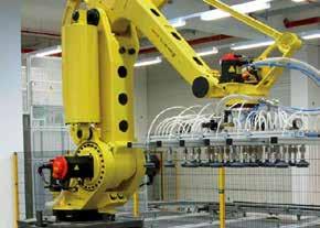 řada M-410 Maximální nosnost na zápěstí: 700 kg Maximální dosah: 3143 mm Dostupné verze robotů: M-410iB/140H 5 os M-410iB/450, /700 Duté zápěstí M-410iC/110 bez dutého zápěstí M-410iC/185, /315, /500