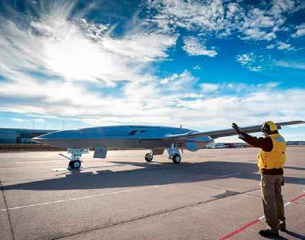 MQ-25 Stingray od Boeningu se poprvé představuje v celé podobě Společnost Boeing začala v americkém St.