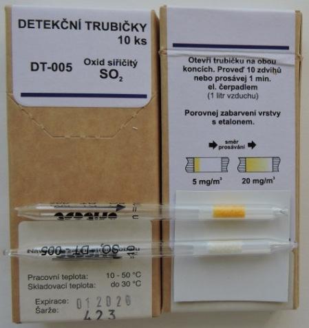 Detekce oxidu siřičitého Podstata stanovení: Změna barvy detekční vrstvy detekční trubice DT-005 z bílé na žlutou.