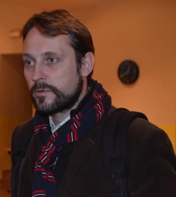 A touto současnou výstavou bych i za ni chtěl jako autor vyjádřit přesvědčení, že kontinuita lidského pobytu na této zemi nemůže usínat a ani umírat.
