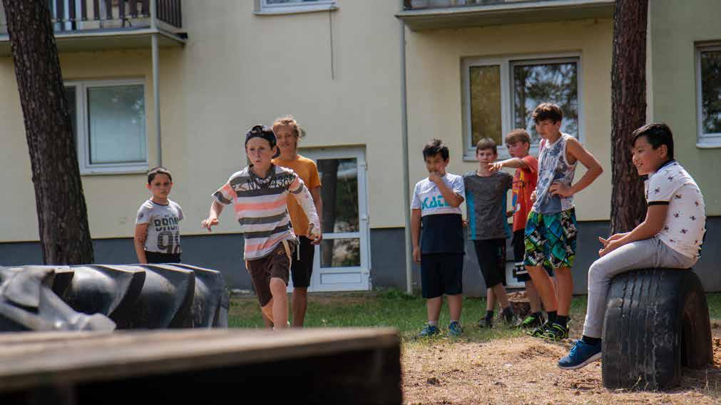 Krátký úryvek z rozhovoru (na naše otázky odpovídá I. Eliášová): Jak to mají Romové s náboženstvím? Chodí třeba do kostela? Romové jsou hodně věřící, modlí se a snaží se žít dobře.
