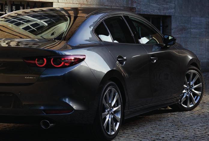 MAZDA 3 SEDAN Elegance: Definovaná jako ladný půvab.