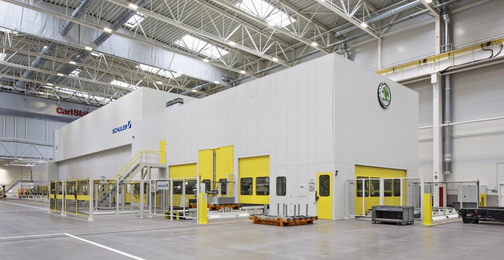 UTB ve Zlíně, Fakulta technologická 26 FOL dopravník neboli front of line dopravník je pás, který dopraví nástřih před první operaci (značenou jako operace 20).