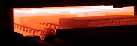 Oceli běžných jakostí jsou ohřívány na průměrnou teplotu bramy 1 220 C (při tloušťce vývalku do 6,4 mm na 1 250 C - rychlejší ochlazování při válcování).