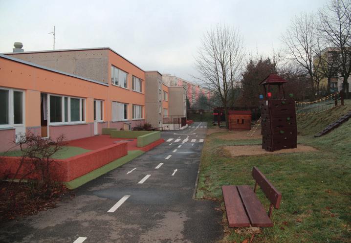 Mateřská škola Montessori v Praze 12 Kontaktní údaje: adresa: Urbánkova 3347/2 143 00 Praha 4 - Modřany tel. č.: 241 766 272 e-mail: info@msmontessori.