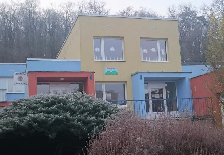 Mateřská škola Palmetová (Dolinka), součást ZŠ a MŠ K Dolům v Praze 12 Kontaktní údaje: adresa: Palmetová 2159/3 143 00 Praha 4 - Komořany tel. č.