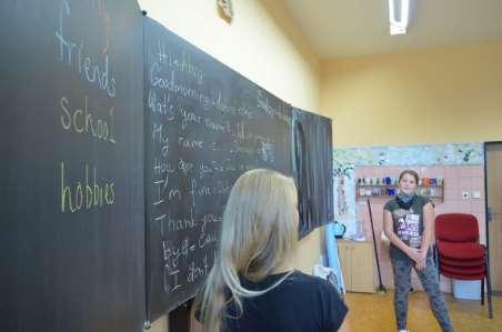 VI. Projekt 9. třídy Na přelomu září a října 2015 navštívili naši školu v rámci výměnného pobytu žáci waldorfské školy z Verony.