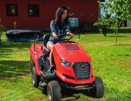 Challenge AJ 92-16 dvouválcový motor Briggs & Stratton 7160 INTEK SERIES 656 ccm záběr 92 cm šikmé žací ústrojí hydrostatická převodovka s pohonem zadních kol sběrný koš o objemu 300 litrů vhodný pro
