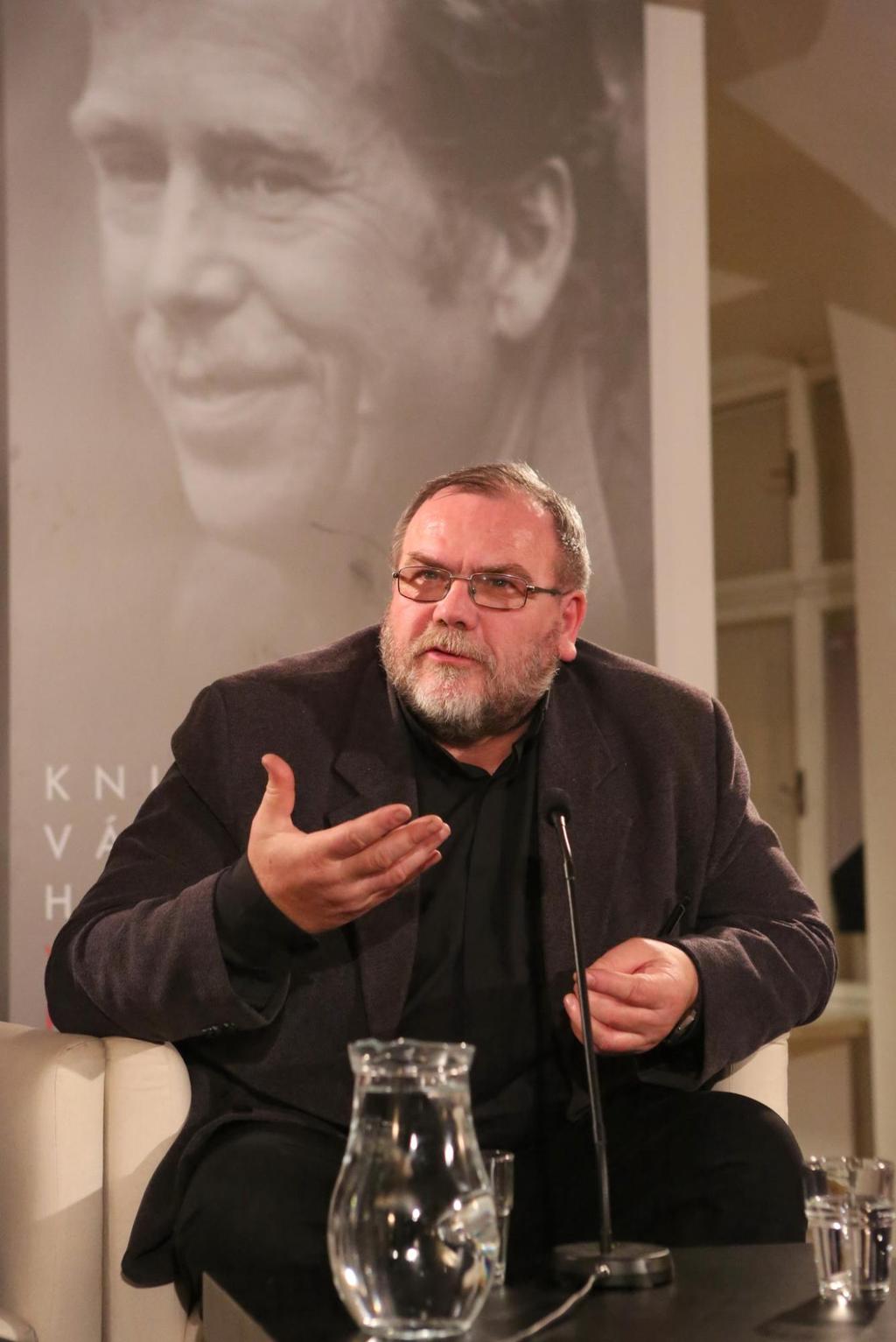 Závěr roku v Knihovně Václava Havla.. 1Výtvarný Nerato Čtvrtek 13. prosince 2018 - Knihovna Václava Havla Dva muži, kteří změnili životní příběhy mnoha lidí.