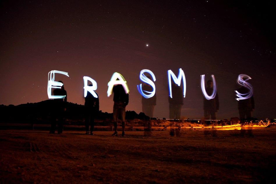 Evropa Erasmus+ 33 zemí Bc., Mgr., PhD. Evropa nabízí řadu zajímavých možností, kam vyjet za studiem, praktickou stáží či letní/zimní školou.