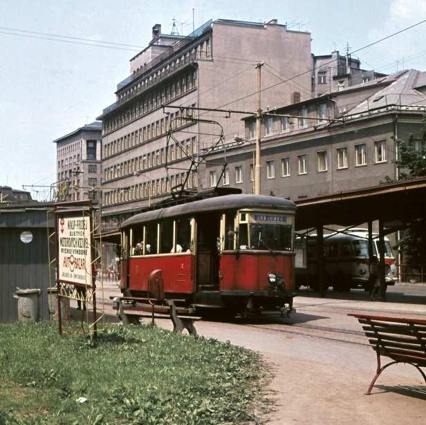 Prováděna byla s využitím tehdy dostupných drážních technologií. Investorem rekonstrukce byl DPML. Po rekonstrukci byly na trať nasazeny nové tramvaje T3.