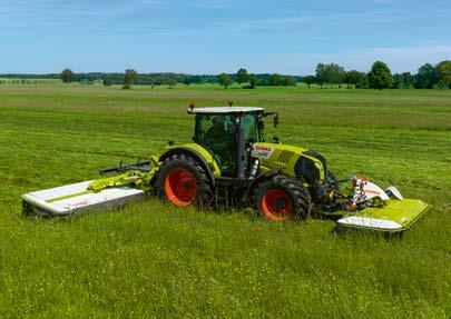 Zdvih jednotlivých žacích jednotek poté probíhá například pohodlně přes F-tlačítka na ovládací páce CMOTION nebo přímo přes hydraulické rozvaděče v loketní opěrce.