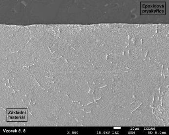 : Proměnlivost vrstvy Vzorek číslo 8 Poslední vzorek s alitačním práškem číslo 1 se
