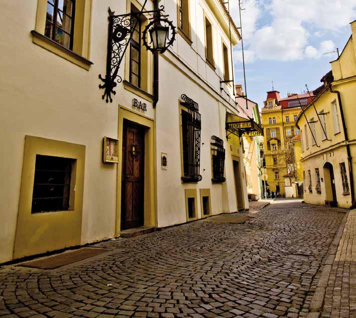 HOTEL KAMPA -