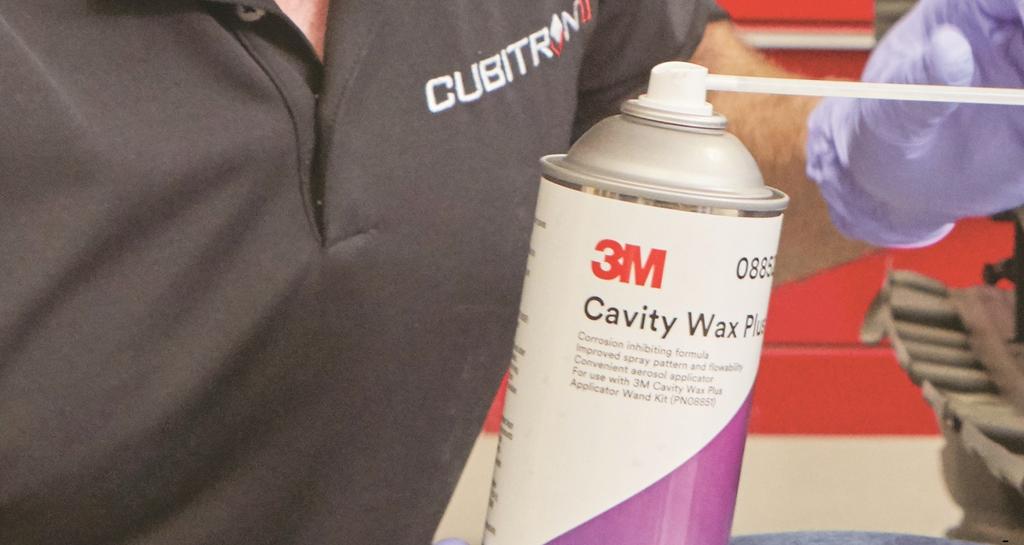 3M Vosk do dutin s 360 rozptylem Při výrobě automobilů se neustále používají pokročilejší a modernější materiály.