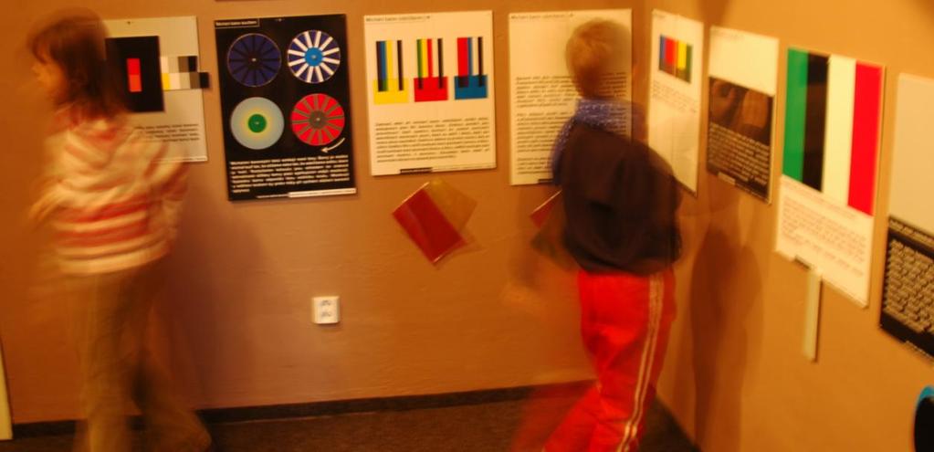 DIDAKTICKÁ EXPOZICE LABORATOŘ BAREV A TVARŮ Základ této expozice byl vytvořen už v roce 1990 v tehdejší studovně.