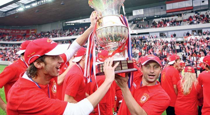 listopadu 2007, Liga mistrů Steaua - Slavia.