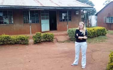 Sedím u průvodce Lonely planet a plánuji letní keňskou dovolenou, safari, moře Najednou mi dochází, že Francis, dnes 17ti letý student střední školy, kterého moji rodiče sponzorují více než deset