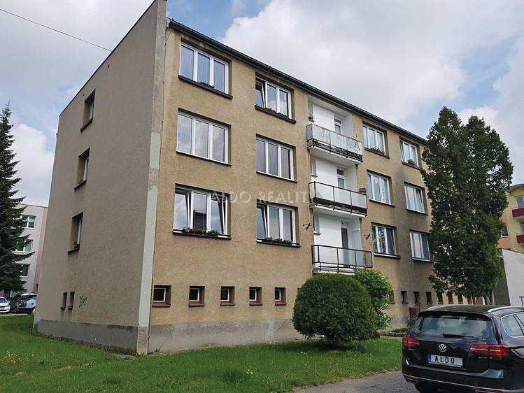 zateplení domu, přičemž část