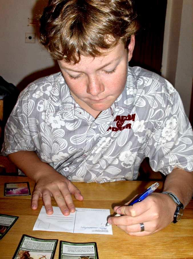 Zaručený návod, jak psát dopisy Minule jsme vás informovali o tom, jak dopis číst. Tentokrát vás naučíme, jak dopis napsat.