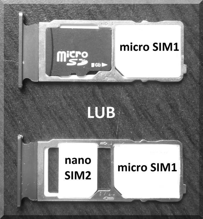 Opatrně přemístěte zásobník s vloženými kartami do slotu. Telefon po zapnutí automaticky detekuje karty.