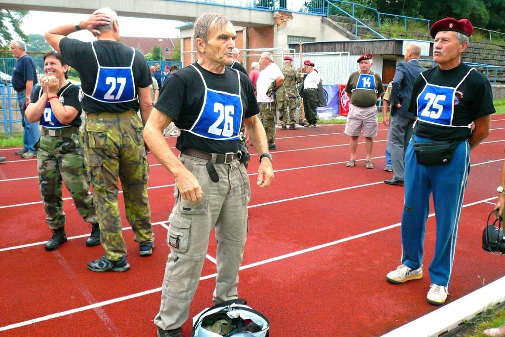 absolvoval asi 5000 km cestu autom do Moskvy, kde sa zúčastnil MS historických velocipédov a bicyklov. V auguste zvládol cestu na IV.