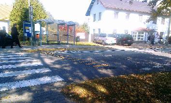 Jaroše v blízkosti Dětského dopravního hřiště byl připevněn nový retardér.