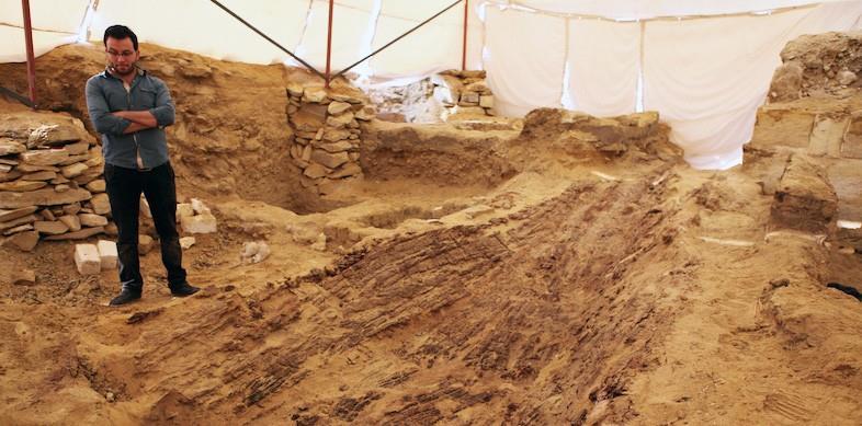 2) ODLIŠNOST CHRONOLOGIE V 18. století začíná rozvoj archeologie.