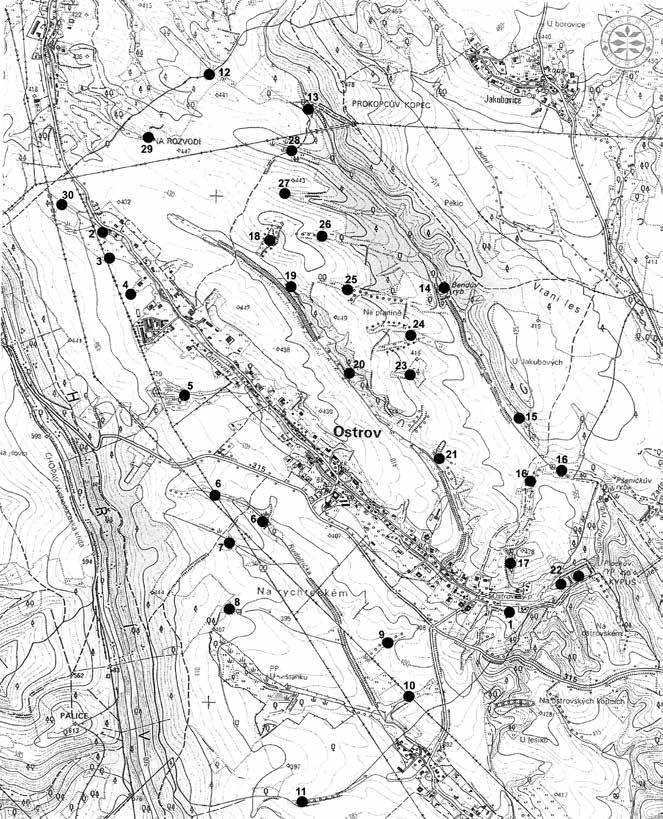 Obr. 1: Lokalizace 30 navržených významných krajinných prvků VKP v okolí Ostrova u Lanškrouna (převzato a doplněno z práce Bureš et Málek 1995). Fig.