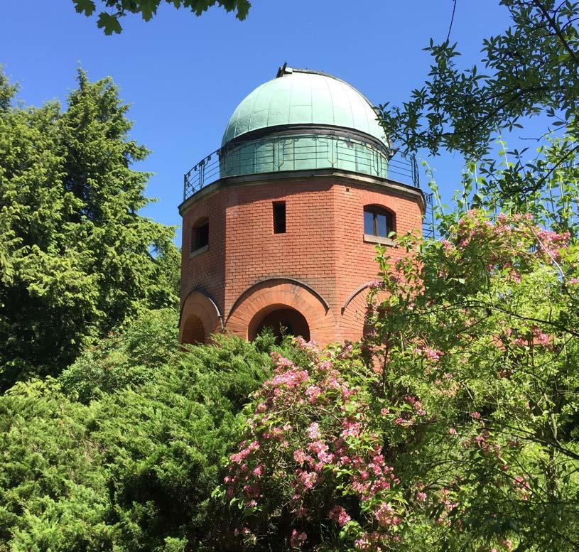 Astronomický ústav AV ČR, v. v. i. centrum české astronomie ALMA; velmi aktivně se účastníme několika projektů Evropské kosmické agentury (ESA).