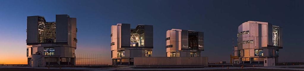 Astronomie a astrofyzika dnes moderní věda, technika a vzdělání pro veřejnost a mladou generaci Hvězdy Mléčné dráhy nad anténami nově budované interferometrické observatoře ALMA.