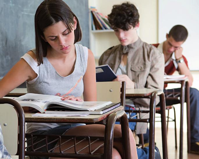 ZVOLIT U MATURITY Vyšší úroveň obtížnosti znamená zejména jistotu pro budoucnost Maturant by neměl při volbě předmětů svého portfolia zapomínat na požadavky vysokých škol, fakulty je zveřejní na