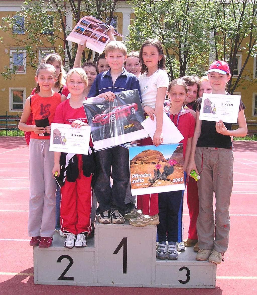 B r a n n ý d e n V pátek 9. června se uskutečnil pro všechny žáky 1. stupně branný den.
