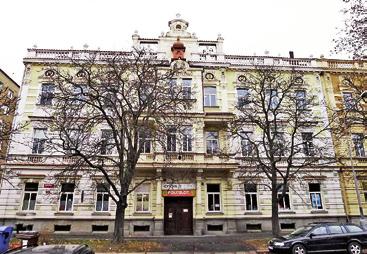 495.000,- UP 1.221 m², plocha pozemku 872 m2 Třída G Nové Plocha pozemku 54.