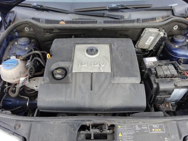 02.2015 VÝBAVA VOZIDLA Palubní počítač Airbag (4x) Tónované sklo ABS (protiblokovací systém) Protiprokluzová regulace