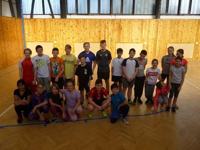 Vybíjená mladší a starší (MIX) V lednu (21. a 23.) se konal turnaj ve vybíjené.