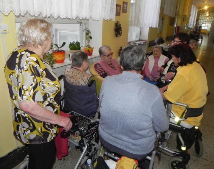 Novoroční besedování Třetího ledna jsme se sešli v klubu na prvním novoročním besedování. A jak se říká čím ses pokazil, tím se také naprav, tak hned do nového roku jsme si uvařili novoroční punč.