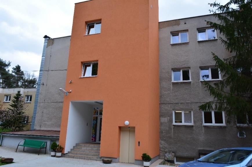 4.3 Domov sociální péče Skalice Druh sociální služby: domovy pro osoby se zdravotním postižením Identifikátor služby: 9751707 Forma poskytování: pobytová Počet lůžek: 77 Obrázek 3 Domov sociální péče