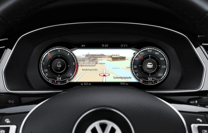 Volitelná výbava 9S8 Active Info Display 17 600,- 12,3" obrazovka s barevným multifunkčním ukazatelem volitelné Info profily (např.