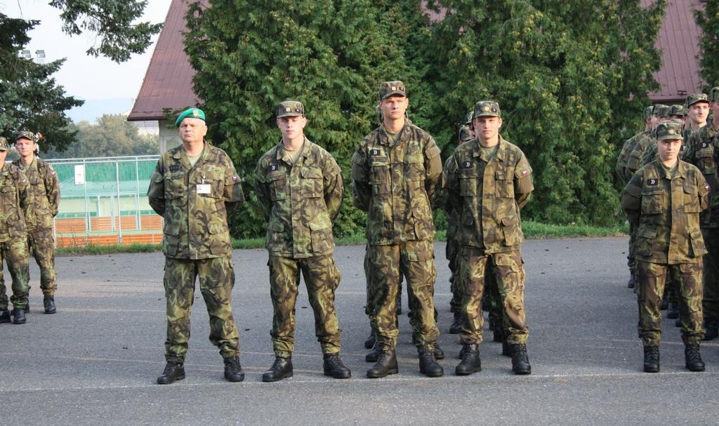 Četa E2A třídní učitelka Mgr. Klára MOTLOVÁ velitel čety npor. Bc.
